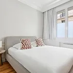 Interior Design - Apartment 6P-2Br - Tour Eiffel